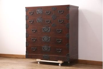 中古　美品　岩谷堂箪笥　上質な和の空間づくりに活躍する衣装箪笥(整理箪笥、収納箪笥、和タンス、引き出し)(R-051382)