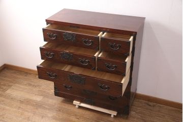 中古　美品　岩谷堂箪笥　上質な和の空間づくりに活躍する衣装箪笥(整理箪笥、収納箪笥、和タンス、引き出し)(R-051382)