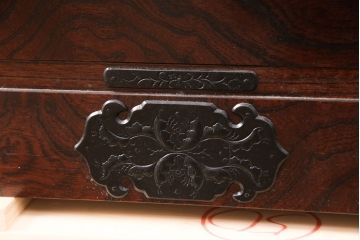 中古　美品　岩谷堂箪笥　上質な和の空間づくりに活躍する衣装箪笥(整理箪笥、収納箪笥、和タンス、引き出し)(R-051382)