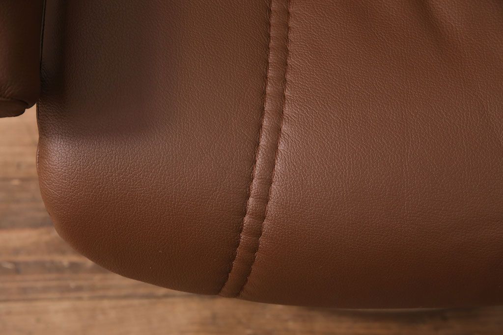 中古 展示美品 2019年製 本革 EKORNES(エコーネス) コンサルシリーズ Sサイズ オットマン付きストレスレスチェア(リクライニングチェア、一人掛けソファ、アームチェア)(定価約22万円)(R-051383)