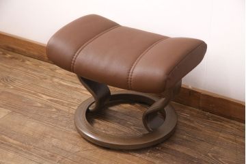 中古 展示美品 2019年製 本革 EKORNES(エコーネス) コンサルシリーズ Sサイズ オットマン付きストレスレスチェア(リクライニングチェア、一人掛けソファ、アームチェア)(定価約22万円)(R-051383)