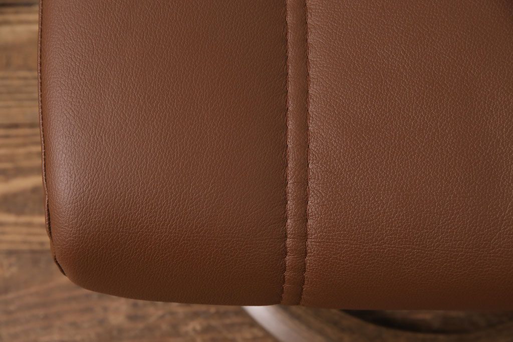 中古 展示美品 2019年製 本革 EKORNES(エコーネス) コンサルシリーズ Sサイズ オットマン付きストレスレスチェア(リクライニングチェア、一人掛けソファ、アームチェア)(定価約22万円)(R-051383)