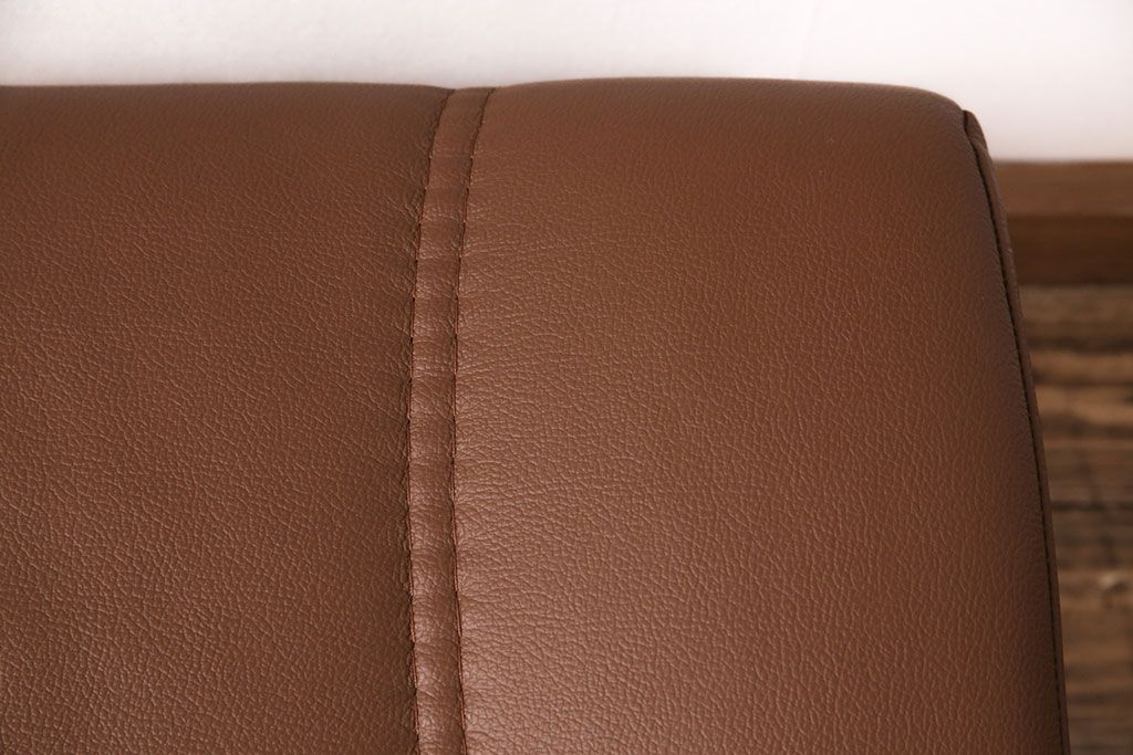 中古 展示美品 2019年製 本革 EKORNES(エコーネス) コンサルシリーズ Sサイズ オットマン付きストレスレスチェア(リクライニングチェア、一人掛けソファ、アームチェア)(定価約22万円)(R-051383)