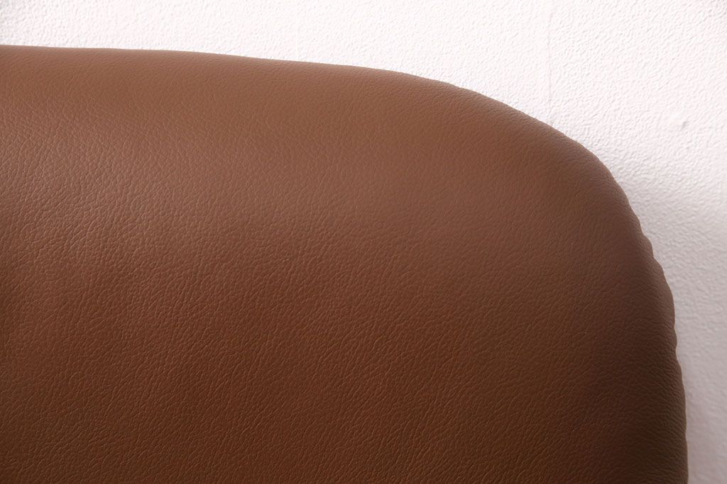 中古 展示美品 2019年製 本革 EKORNES(エコーネス) コンサルシリーズ Mサイズ オットマン付きストレスレスチェア(リクライニングチェア、一人掛けソファ、アームチェア)(定価約23万円)(R-051384)