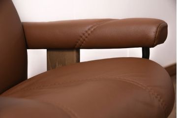中古 展示美品 2019年製 本革 EKORNES(エコーネス) コンサルシリーズ Mサイズ オットマン付きストレスレスチェア(リクライニングチェア、一人掛けソファ、アームチェア)(定価約23万円)(R-051384)