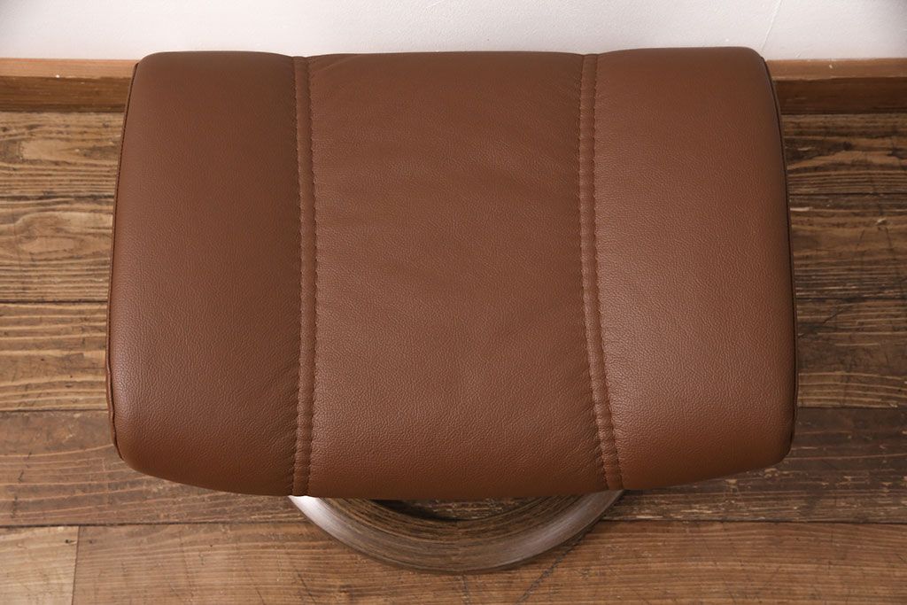 中古 展示美品 2019年製 本革 EKORNES(エコーネス) コンサルシリーズ Mサイズ オットマン付きストレスレスチェア(リクライニングチェア、一人掛けソファ、アームチェア)(定価約23万円)(R-051384)