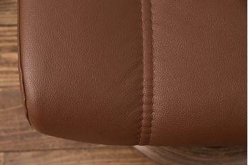 中古 展示美品 2019年製 本革 EKORNES(エコーネス) コンサルシリーズ Mサイズ オットマン付きストレスレスチェア(リクライニングチェア、一人掛けソファ、アームチェア)(定価約23万円)(R-051384)