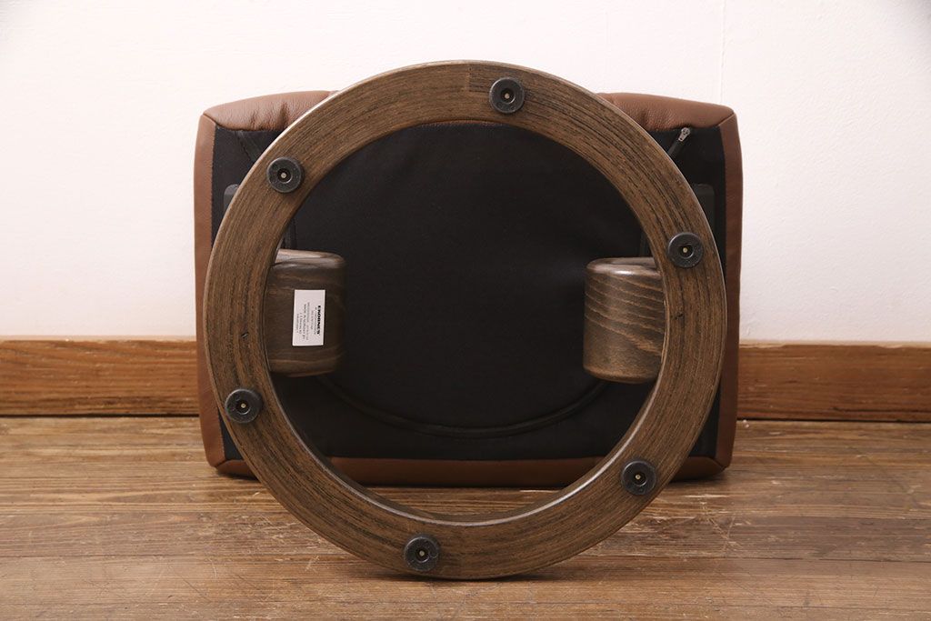 中古 展示美品 2019年製 本革 EKORNES(エコーネス) コンサルシリーズ Mサイズ オットマン付きストレスレスチェア(リクライニングチェア、一人掛けソファ、アームチェア)(定価約23万円)(R-051384)