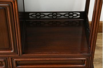 和製ヴィンテージ　ビンテージ家具　国産　手造り　漆塗りが美しいカリン材製の飾り棚(茶棚、茶箪笥、収納棚、戸棚、花梨材)(定価約40万円)(R-051388)