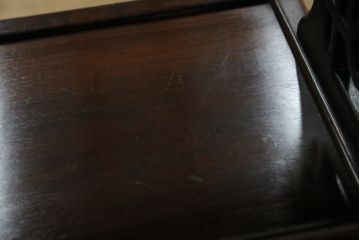和製ヴィンテージ　ビンテージ家具　国産　手造り　漆塗りが美しいカリン材製の飾り棚(茶棚、茶箪笥、収納棚、戸棚、花梨材)(定価約40万円)(R-051388)