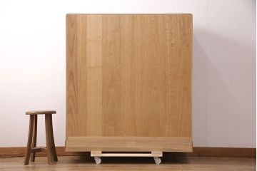 中古　美品　国産　素朴な木肌に引手が映える手造りの総桐箪笥(並厚、桐たんす)(小袖タンス、引き出し、チェスト、桐たんす)(R-051389)
