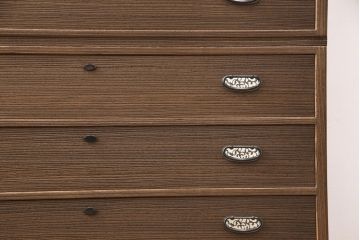 中古　美品　伝統工芸家具　瀧上昭治作　焼き桐　味わい深い木肌が魅力の総桐箪笥(胴厚、整理箪笥、引き出し、桐たんす)(定価約80万円)(R-051394)