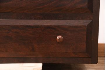 中古　美品　松本民芸家具　天板リメイク　深い色合いのシックなチェスト(サイドボード、引き出し、洋服タンス)(R-051401)