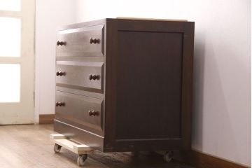 中古　美品　松本民芸家具　天板リメイク　深い色合いのシックなチェスト(サイドボード、引き出し、洋服タンス、サイドチェスト)(R-051402)
