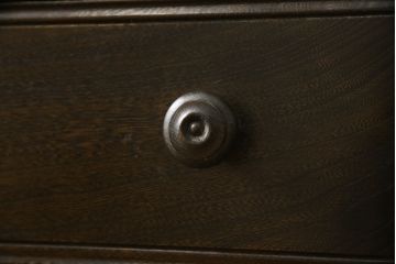 イギリスヴィンテージ　ビンテージ家具　ERCOL(アーコール)　クラシカルな佇まいが魅力的な希少モデルのサイドボード(収納棚、戸棚、キャビネット)(R-051407)