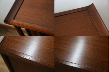 中古　美品　伝統工芸家具　中澤唐木製　漆塗りが上品な雰囲気を漂わせるカリン材製の飾り棚(茶棚、収納棚、戸棚、花梨材)(R-051408)