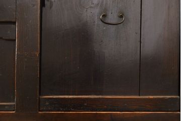 和製アンティーク　江戸期　希少品!とろとろの味わいが魅力的な一本物の階段箪笥(時代箪笥、収納箪笥、和タンス)(R-051410)