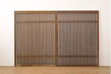 アンティーク建具　昭和中期　タモ材　和モダンの空間づくりにもおすすめ!情緒あふれる格子戸2枚セット(窓、引き戸)(R-051414)