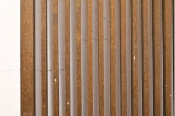 アンティーク建具　昭和中期　タモ材　和モダンの空間づくりにもおすすめ!情緒あふれる格子戸2枚セット(窓、引き戸)(R-051414)