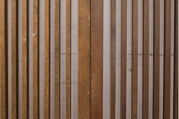 アンティーク建具　昭和中期　タモ材　和モダンの空間づくりにもおすすめ!情緒あふれる格子戸2枚セット(窓、引き戸)(R-051414)