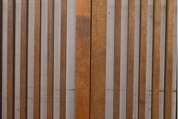 アンティーク建具　昭和中期　タモ材　和モダンの空間づくりにもおすすめ!情緒あふれる格子戸2枚セット(窓、引き戸)(R-051414)