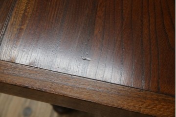 和製アンティーク　総ケヤキ材　挽き物の脚が目を惹く角ちゃぶ台 　(R-051423)