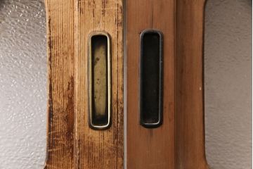アンティーク建具　腰板ケヤキ材　ダイヤガラス　品のある和の雰囲気が素敵な裏障子付き格子戸4枚セット(引き戸、障子戸)(R-051444)