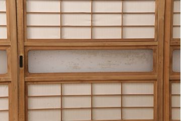 アンティーク建具　腰板ケヤキ材　ダイヤガラス　品のある和の雰囲気が素敵な裏障子付き格子戸4枚セット(引き戸、障子戸)(R-051444)