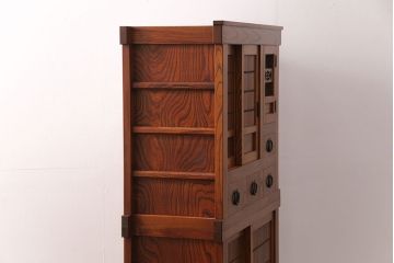 中古　美品　通産大臣指定伝統工芸品　松本民芸家具製　漆塗り　特注の激レア品!総ケヤキ材製の小ぶりな水屋箪笥(食器棚、キャビネット)(定価約145万円)(R-051447)