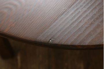 和製アンティーク 天板松材　昭和中期　味わい深い木肌が魅力の丸ちゃぶ台(座卓、折りたたみテーブル、ローテーブル)(R-051449)
