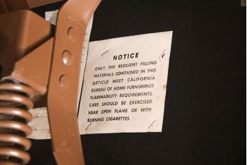 アメリカヴィンテージ　ビンテージ家具　FLEWELLINGDIVISON ECK-ADAMS CORP　個性的な佇まいがお洒落なウッドアームチェア(回転イス、デスクチェア)(R-051456)