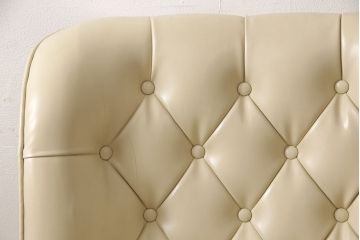 和製ヴィンテージ　ビンテージ家具　合皮　富士ファニチア(富士ファニチュア、フジファニチュア、FUJI FURNITURE、富士ファニチャー)　レトロな佇まいのラウンジチェア(1人掛けソファ、イス)(R-051460)