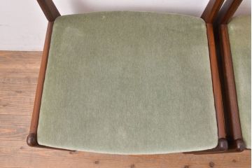 ヴィンテージ家具　デンマークビンテージ　チーク材　北欧家具らしい温もり溢れる佇まいが魅力のチェア2脚セット(ダイニングチェア、椅子)(R-051462)