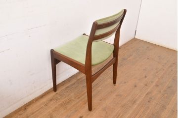 ヴィンテージ家具　デンマークビンテージ　チーク材　北欧家具らしい温もり溢れる佇まいが魅力のチェア2脚セット(ダイニングチェア、椅子)(R-051462)