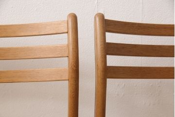 デンマークヴィンテージ　Farso Stolefabrik(ファルソー ストールファブリック社)　オーク材　優しい雰囲気のダイニングチェア2脚セット(椅子、イス、ビンテージ)(R-051465)