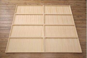 中古　美品　漆塗り　屋久杉の木目が高級感を演出する和服箪笥(着物箪笥、和タンス)(R-051471)