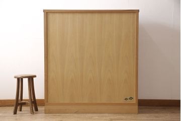 中古　美品　漆塗り　屋久杉の木目が高級感を演出する和服箪笥(着物箪笥、和タンス)(R-051471)