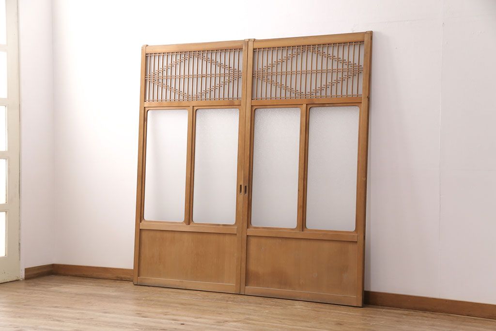 和製アンティーク　菱型の組子細工がおしゃれな組子入りガラス戸2枚セット(引き戸、建具)(R-051473)