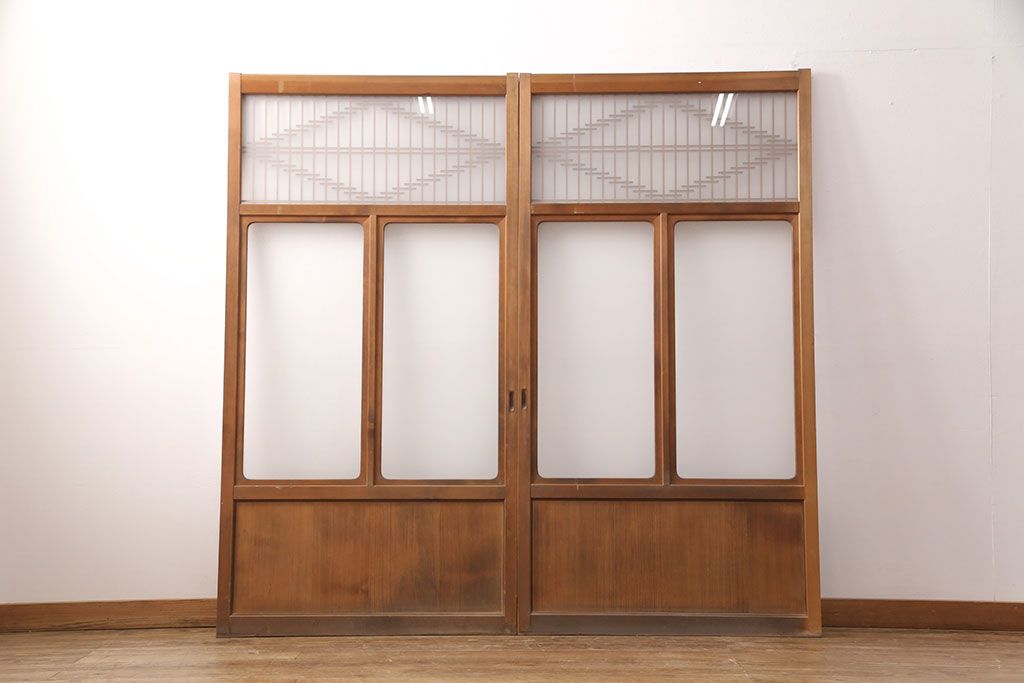 和製アンティーク　菱型の組子細工がおしゃれな組子入りガラス戸2枚セット(引き戸、建具)(R-051473)