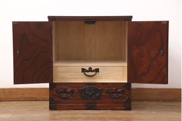 中古　美品　岩谷堂箪笥　気軽に取り入れられるサイズが嬉しい小箪笥(収納箪笥、和タンス)(R-051483)