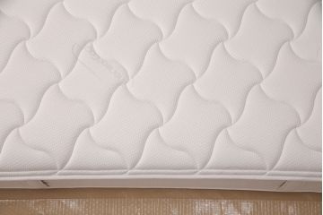 中古　超美品　2019年11月購入　未使用品　arflex(アルフレックス)　ポスチャーテックコイルマットレス・タイトトップ(セミダブルベッド)(定価約14万円)(R-051486)