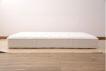 中古　超美品　2019年11月購入　未使用品　arflex(アルフレックス)　ポスチャーテックコイルマットレス・タイトトップ(セミダブルベッド)(定価約14万円)(R-051486)