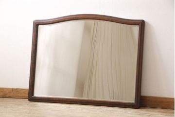 中古　北海道民芸家具　シックな木製フレームのミラー(鏡)(定価約7万円)(R-051488)