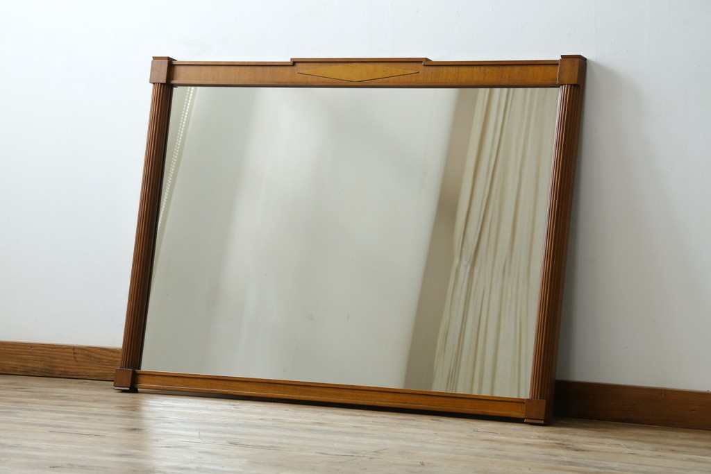 中古　美品　DREXEL HERITAGE(ドレクセルヘリテイジ)　Triune(トライユン)  クラシカルな雰囲気のウォールミラー　(R-051492)