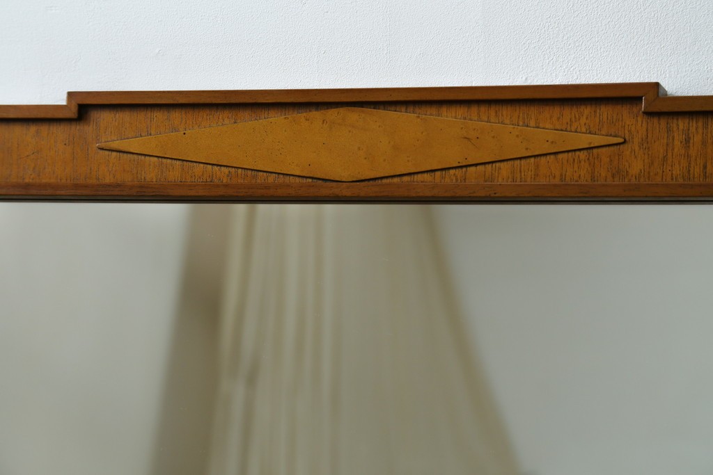 中古　美品　DREXEL HERITAGE(ドレクセルヘリテイジ)　Triune(トライユン)  クラシカルな雰囲気のウォールミラー　(R-051492)