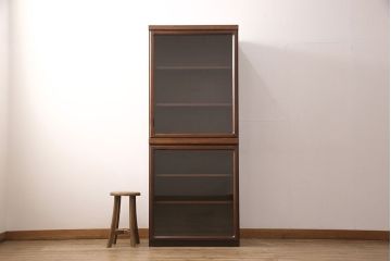 ヴィンテージ家具　ジャパンビンテージ　ローズウッド材　前面ガラスがおしゃれ!モダンな空間づくりに活躍する縦型キャビネット(日田工芸)(ブックケース、本箱、収納棚、飾り棚、陳列棚)(R-051498)