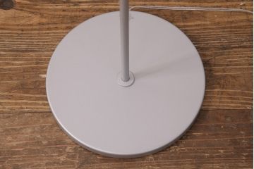 中古　エーディーコア(AD CORE)　きらきら輝く飾りがムードを高めるフロアスタンド(スタンドライト、照明)(R-051499)