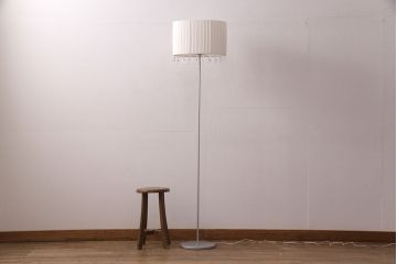 中古　エーディーコア(AD CORE)　きらきら輝く飾りがムードを高めるフロアスタンド(スタンドライト、照明)(R-051499)