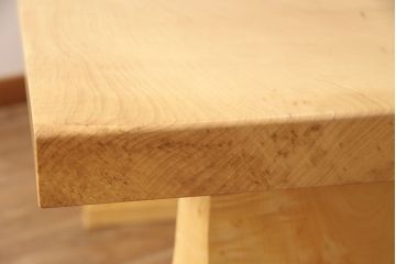 中古　国産手造り家具　総イチョウ材　極厚な一枚板(60mm)の天板が高級感を漂わせる片袖机(プレジデントデスク、ワークデスク、在宅ワーク、在宅用)(R-051500)