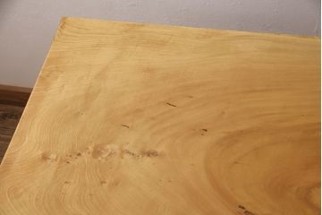 中古　国産手造り家具　総イチョウ材　極厚な一枚板(60mm)の天板が高級感を漂わせる片袖机(プレジデントデスク、ワークデスク、在宅ワーク、在宅用)(R-051500)